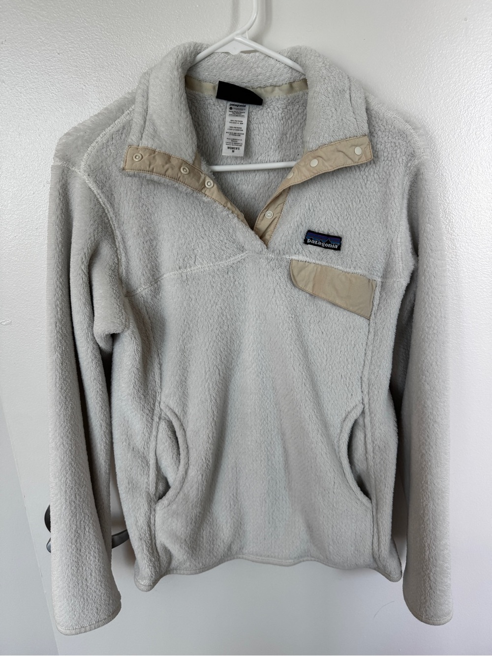 Patagonia Women's Fleece Jacket in Cream and Black Logo